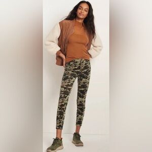 Anthropologie Pilcro & Letterpress Camo High‎ Rise Corduroy Pants Size 28